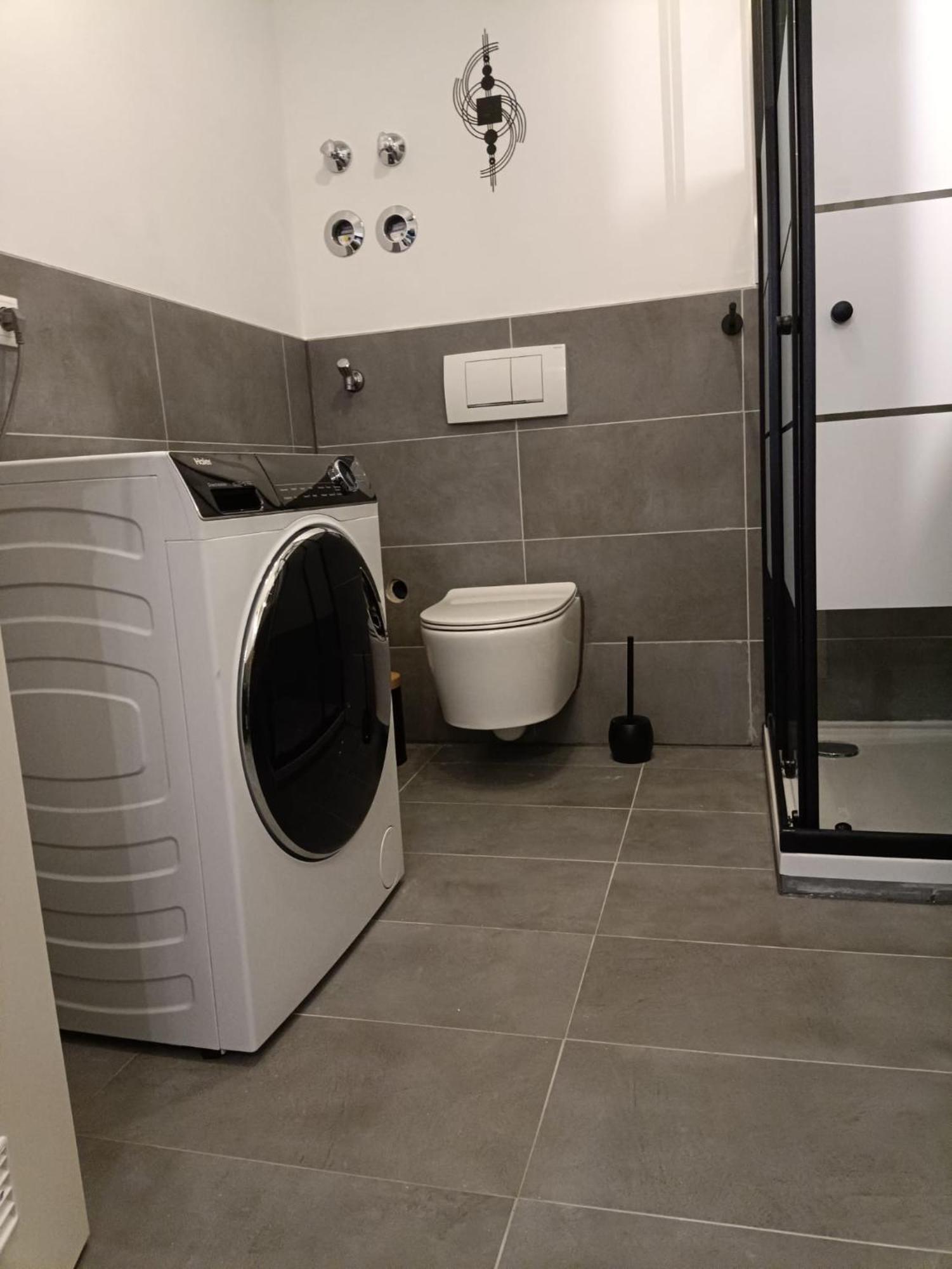 Ferienwohnung Enzian - Naehe Kapellplatz - Oeffentlicher Parkplatz - Aufzug Альтёттинг Экстерьер фото