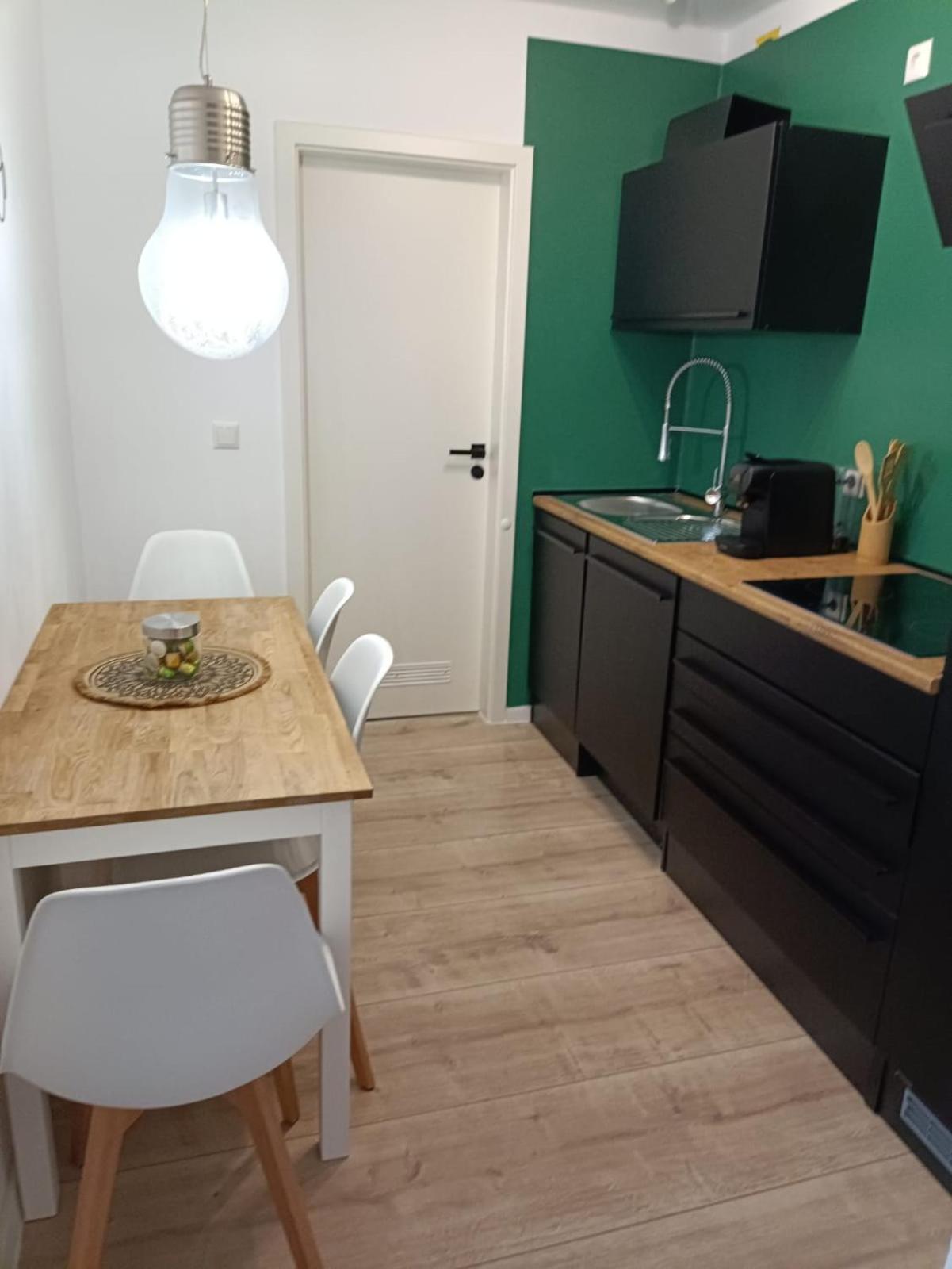 Ferienwohnung Enzian - Naehe Kapellplatz - Oeffentlicher Parkplatz - Aufzug Альтёттинг Экстерьер фото